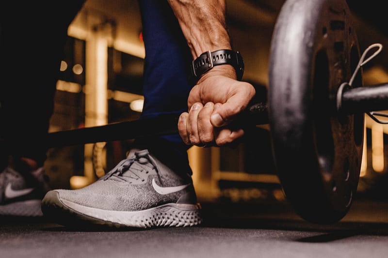 close up of lifting barbell